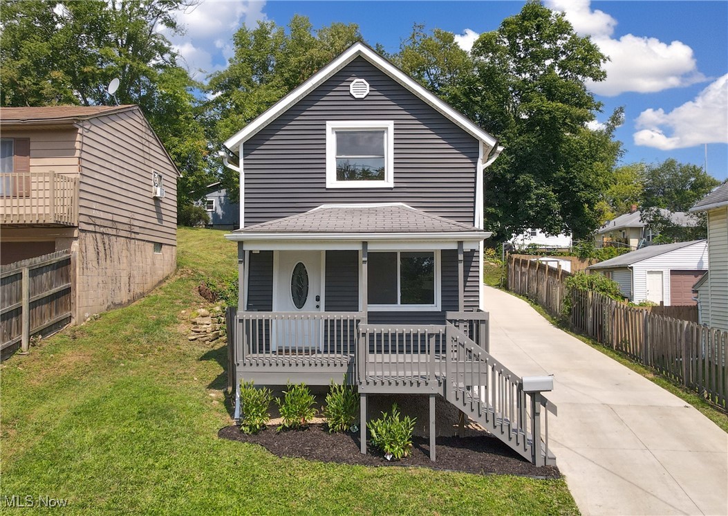 Perry Ave, Barberton, OH 44203