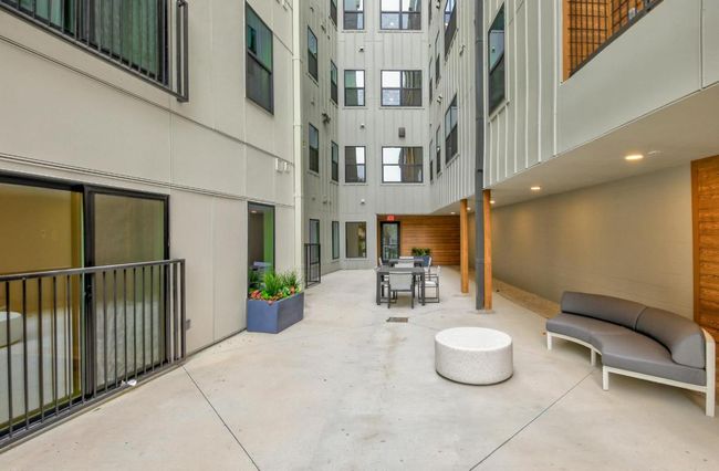 Outdoor Lounge | Image 24