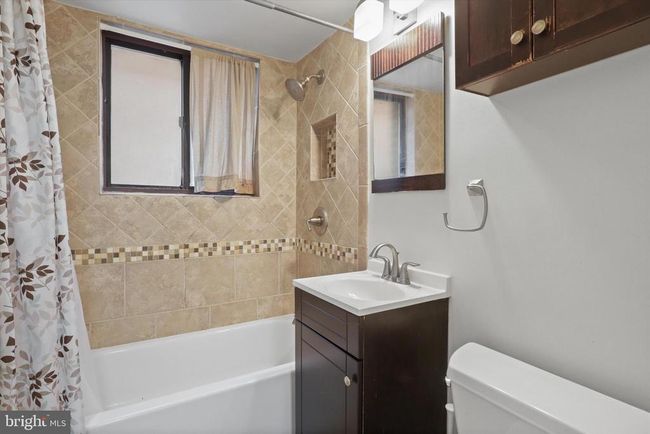 APT-201-X - 1581 N Colonial Ter, Condo with 2 bedrooms, 1 bathrooms and null parking in ARLINGTON VA | Image 20