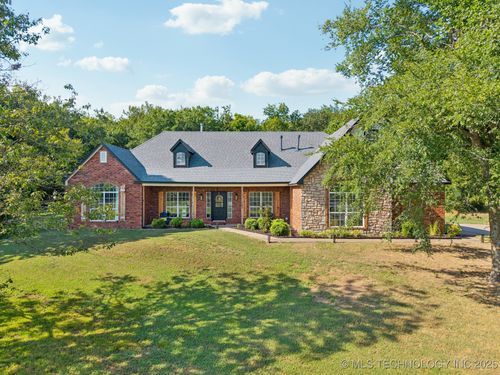 18660 Navajo Rd, Claremore, OK, 74017-4520 | Card Image