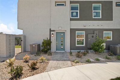 2 - 4258 Vivenda Street, Townhouse with 2 bedrooms, 2 bathrooms and null parking in Las Vegas NV | Image 3