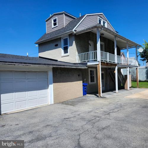 808 Belmont Ave, LAURELDALE, PA, 19605-2508 | Card Image