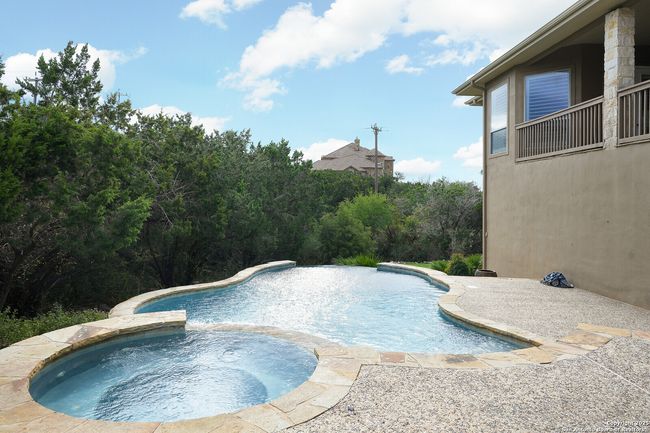 22718 Fossil Peak, House other with 4 bedrooms, 5 bathrooms and null parking in San Antonio TX | Image 32