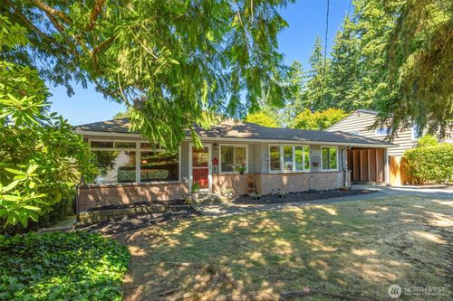 19005 104th Ave Ne, Bothell, WA, 98011-2924 | Card Image