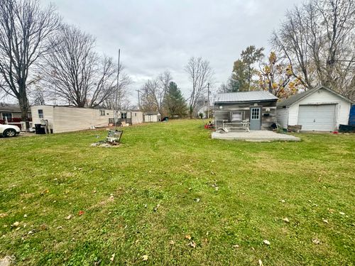 514 E Howard St, Waveland, IN, 47989-8171 | Card Image
