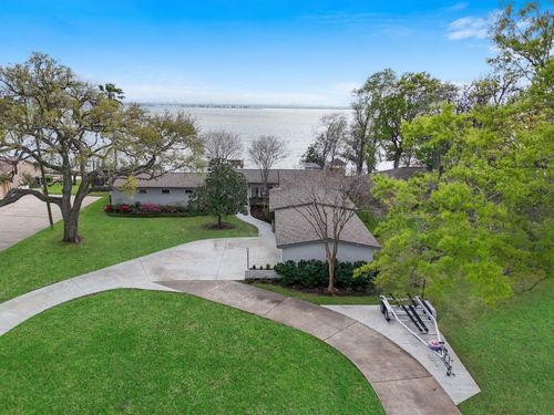 138 N Burnett Drive, Baytown, TX, 77520 | Card Image