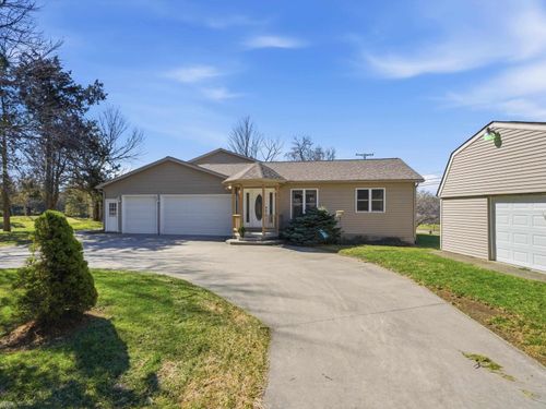 11151 34 Mile Rd, Bruce Twp, MI, 48065-3107 | Card Image