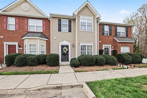 810 Brittany Way, Archdale, NC, 27263-2986 | Card Image
