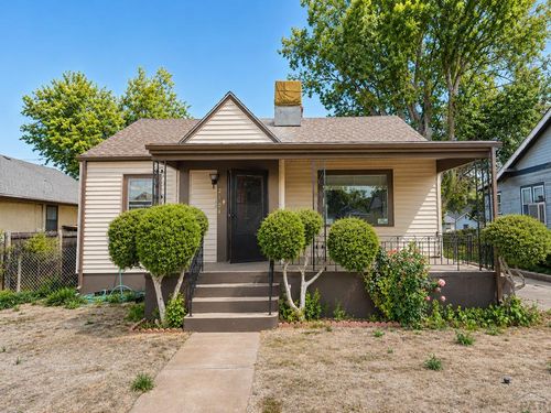 2104 Spruce St, Pueblo, CO, 81004-3732 | Card Image