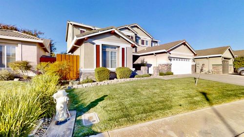 9573 Spring River Way, Elk Grove, CA, 95624 | Card Image