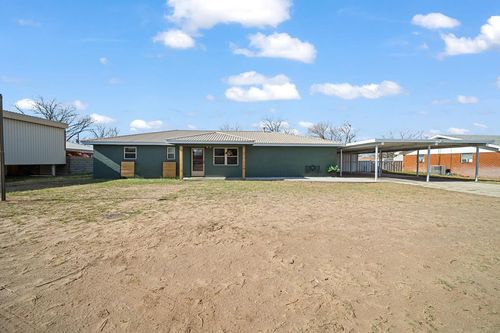 17 Meadow Brook Rd, Big Spring, TX, 79720-0522 | Card Image
