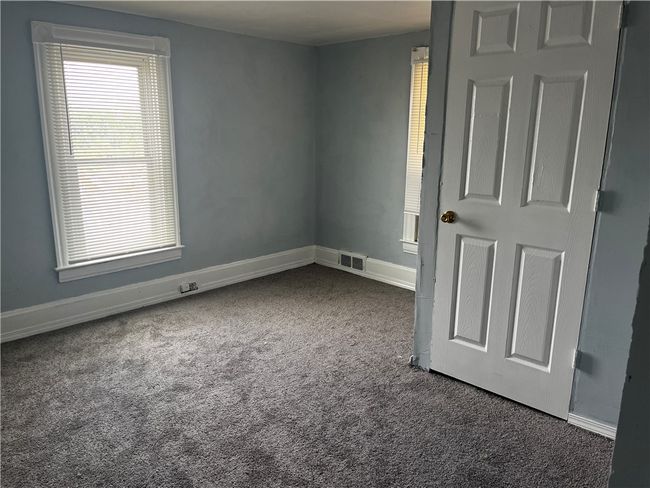 431 Euclid Ave, House other with 2 bedrooms, 1 bathrooms and null parking in Glassport PA | Image 11