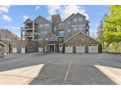 c6-11525 Se Bateleur Way, Happy Valley, OR, 97086-4714 | Card Image