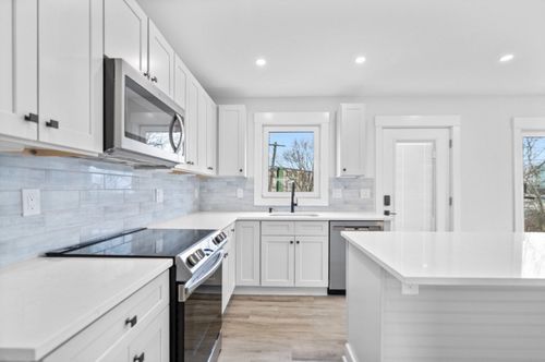 1-6 Garfield Ave, Revere, MA, 02151-3687 | Card Image