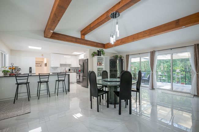 11659 272 St, House other with 8 bedrooms, 4 bathrooms and 10 parking in Maple Ridge BC | Image 6