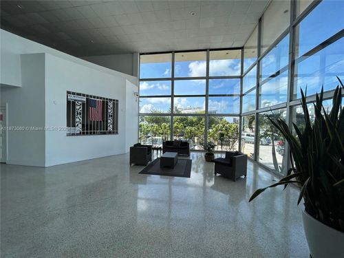 apt-303-6484 Indian Creek Dr, Miami Beach, FL, 33141-5814 | Card Image