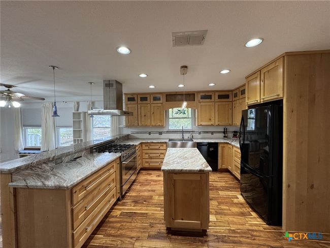 317 E Bayshore Dr, House other with 2 bedrooms, 2 bathrooms and null parking in Palacios TX | Image 26