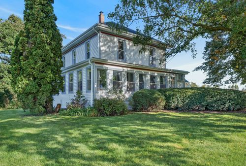 3208 S Country Club Road, Woodstock, IL, 60098 | Card Image