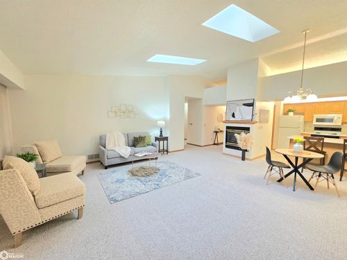 unit-6-1230 Plymouth Rd, Mason City, IA, 50401 | Card Image