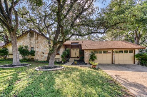 13046 Hunters Breeze St, San Antonio, TX, 78230-2811 | Card Image
