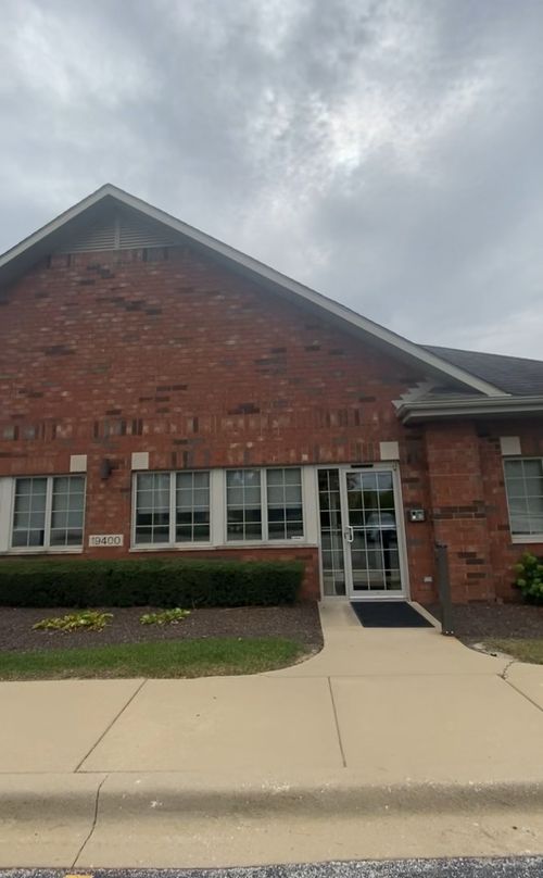 19408 N Creek Dr, Lynwood, IL, 60411-9608 | Card Image