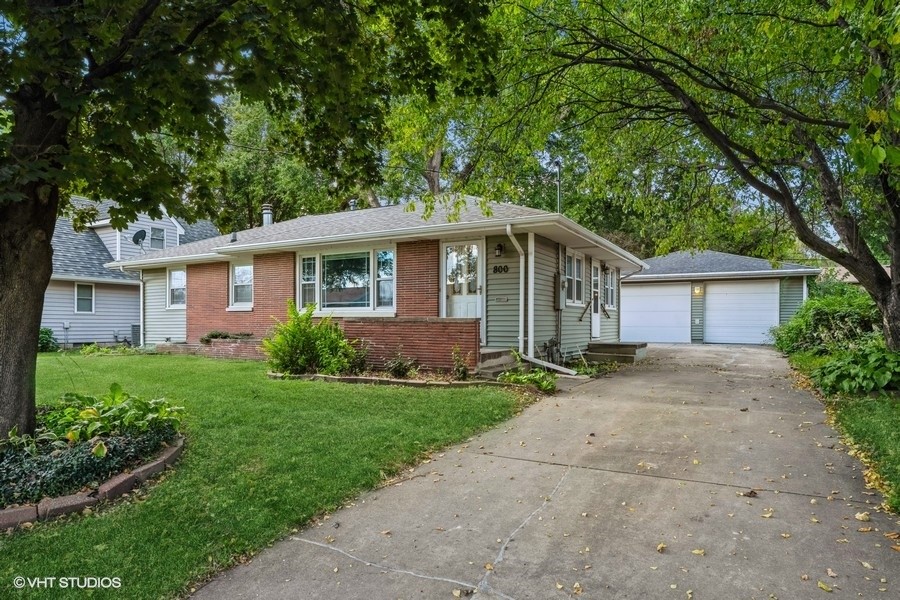 14th St, West Des Moines, IA 50265