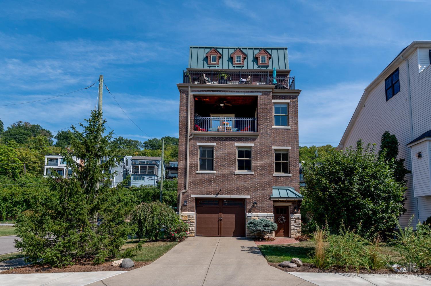 Riverside Dr, Cincinnati, OH 45226