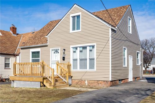 15807 Westview Ave, Cleveland, OH, 44128-2127 | Card Image