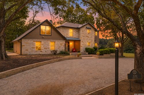 220 Lark Ln, New Braunfels, TX, 78132-4628 | Card Image