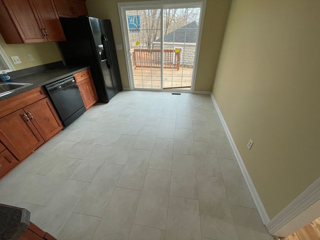 1B - 1 Federal St., Condo with 2 bedrooms, 2 bathrooms and 2 parking in Blackstone MA | Image 4