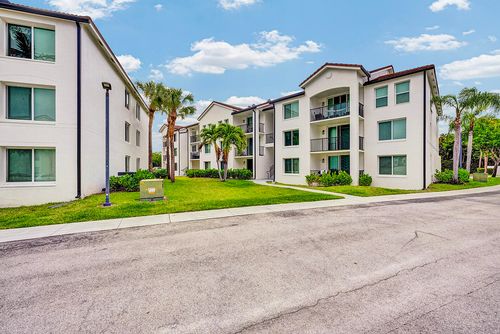 1010 Villa Cir, Boynton Beach, FL, 33435 | Card Image