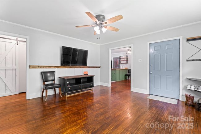 Living Room | Image 7