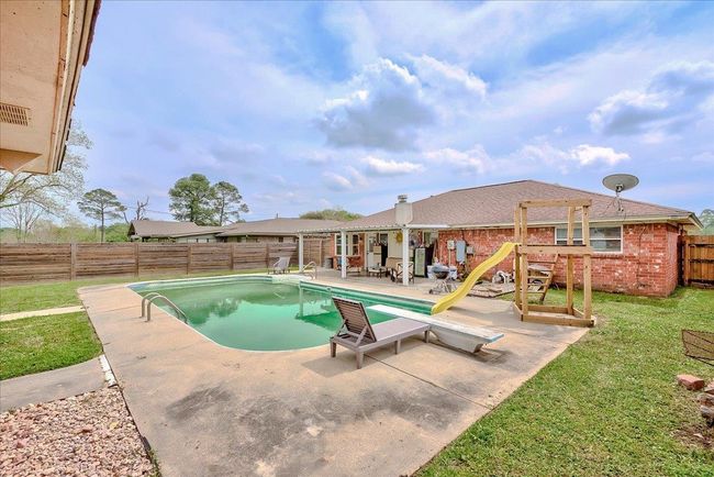 391 Roberts Ave, House other with 3 bedrooms, 2 bathrooms and null parking in Bridge City TX | Image 28
