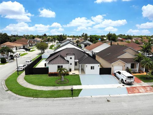 15856-15856 Sw 143rd Ct, Miami, FL, 33177-6880 | Card Image