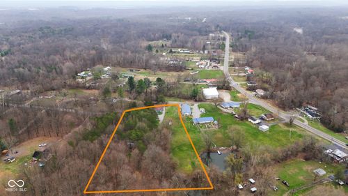 84 E Fruitdale Rd, Morgantown, IN, 46160-8633 | Card Image