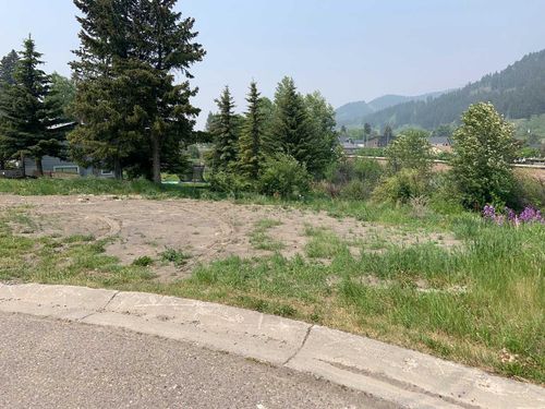 {{alt}} | Card Image