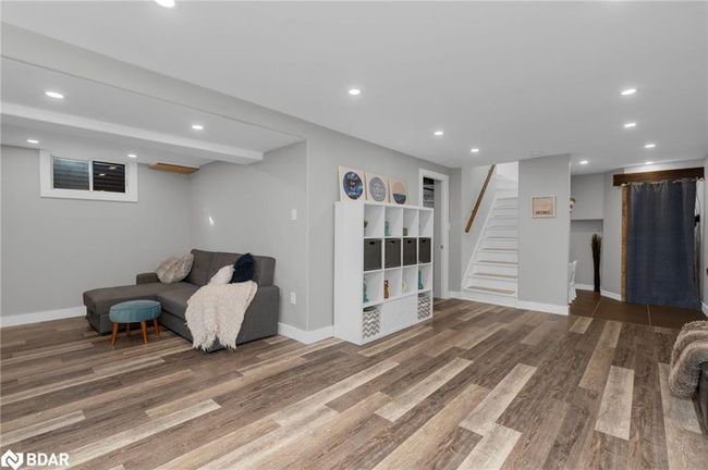 203 Camilla Cres, House other with 5 bedrooms, 2 bathrooms and 6 parking in Thornton ON | Image 31