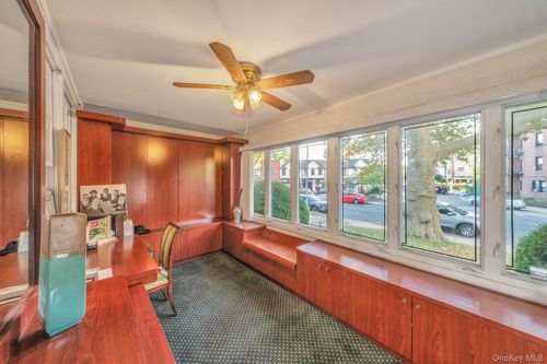 122-05 Metropolitan Ave, Kew Gardens, NY, 11415-2708 | Card Image