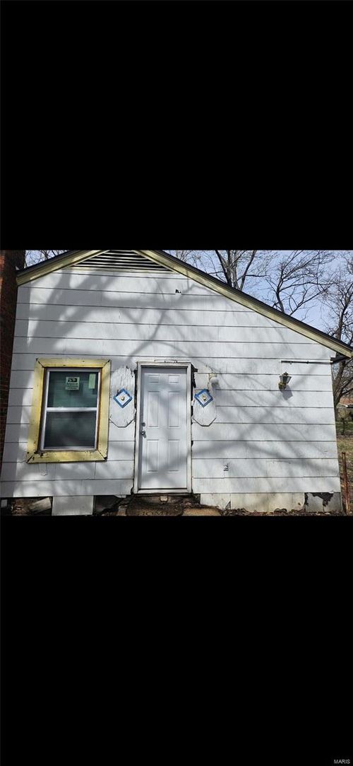 10104 Prince Dr, Saint Louis, MO, 63136-5568 | Card Image