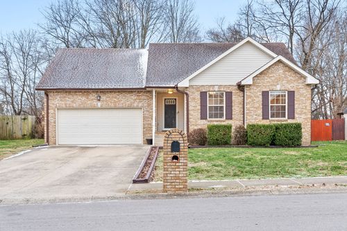 3257 Veranda Cir, Clarksville, TN, 37042-8145 | Card Image