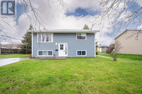 68 Westcomb Cres, Charlottetown, PE, C1C1B8 | Card Image