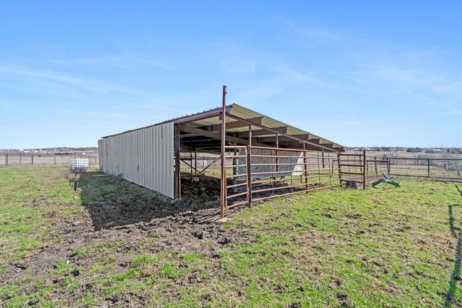 617 Zmolek Rd, House other with 3 bedrooms, 3 bathrooms and null parking in Ennis TX | Image 33