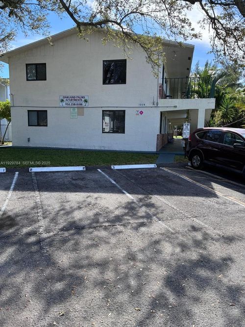 apt-1-1028 Ne 39th Dr, OAKLAND PARK, FL, 33334-3030 | Card Image