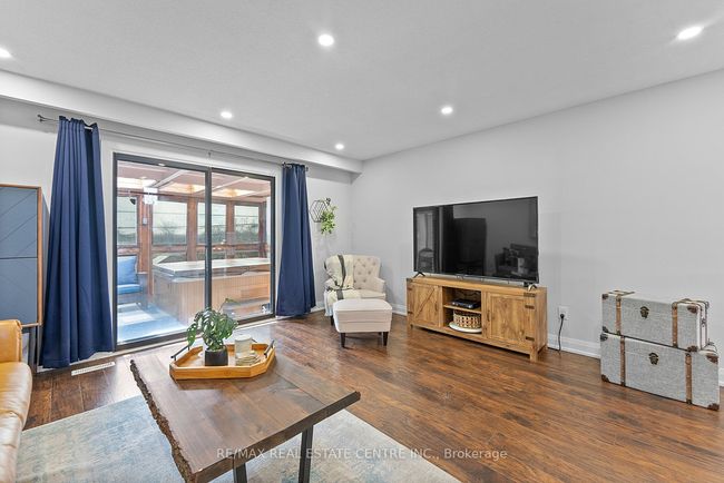82 Simmons Blvd, House other with 3 bedrooms, 2 bathrooms and 4 parking in Brampton ON | Image 17