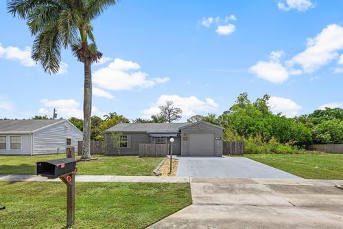 5078 Canal Cir E, Lake Worth, FL, 33467-1832 | Card Image
