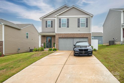 148-1605 Blue Velvet Ln, Dallas, NC, 28034-9643 | Card Image