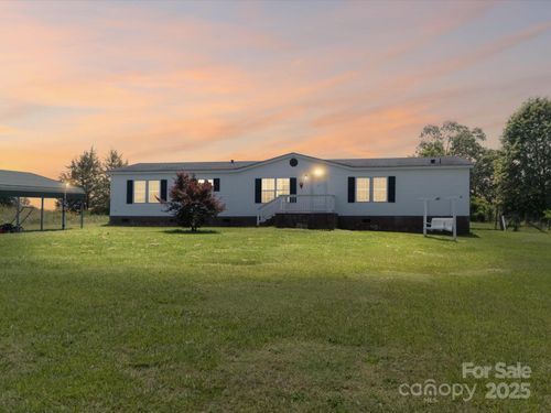 124 Gatewood Dr, Lawndale, NC, 28090-9634 | Card Image