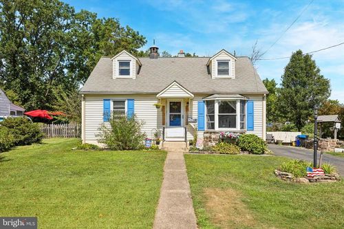 40 W Lehman Ave, HATBORO, PA, 19040-3955 | Card Image