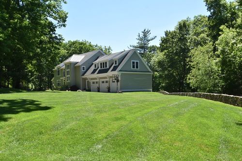 23 Kato Dr, Sudbury, MA, 01776-2445 | Card Image