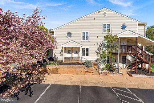 9363 Scarlet Oak Dr, MANASSAS, VA, 20110-5669 | Card Image